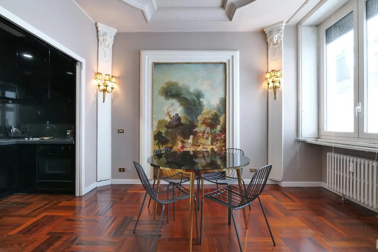 Apartment Luxury Galleria Apt - Milan Duomo Italy