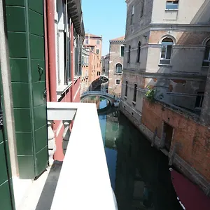 sunny-canal-a-c-wifi.hotelslidodijesolo.com/
