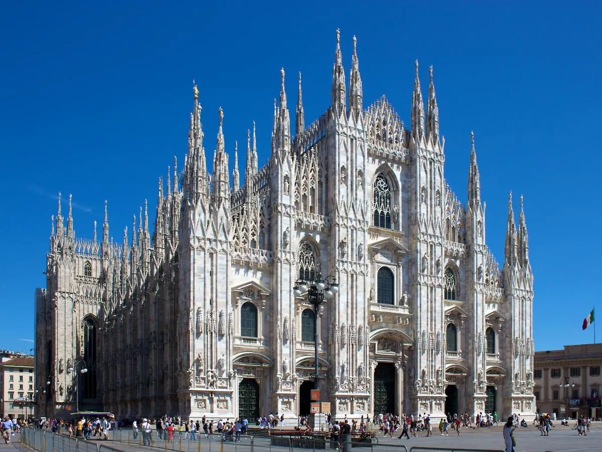 Luxury Galleria Apt - Milan Duomo Apartment
